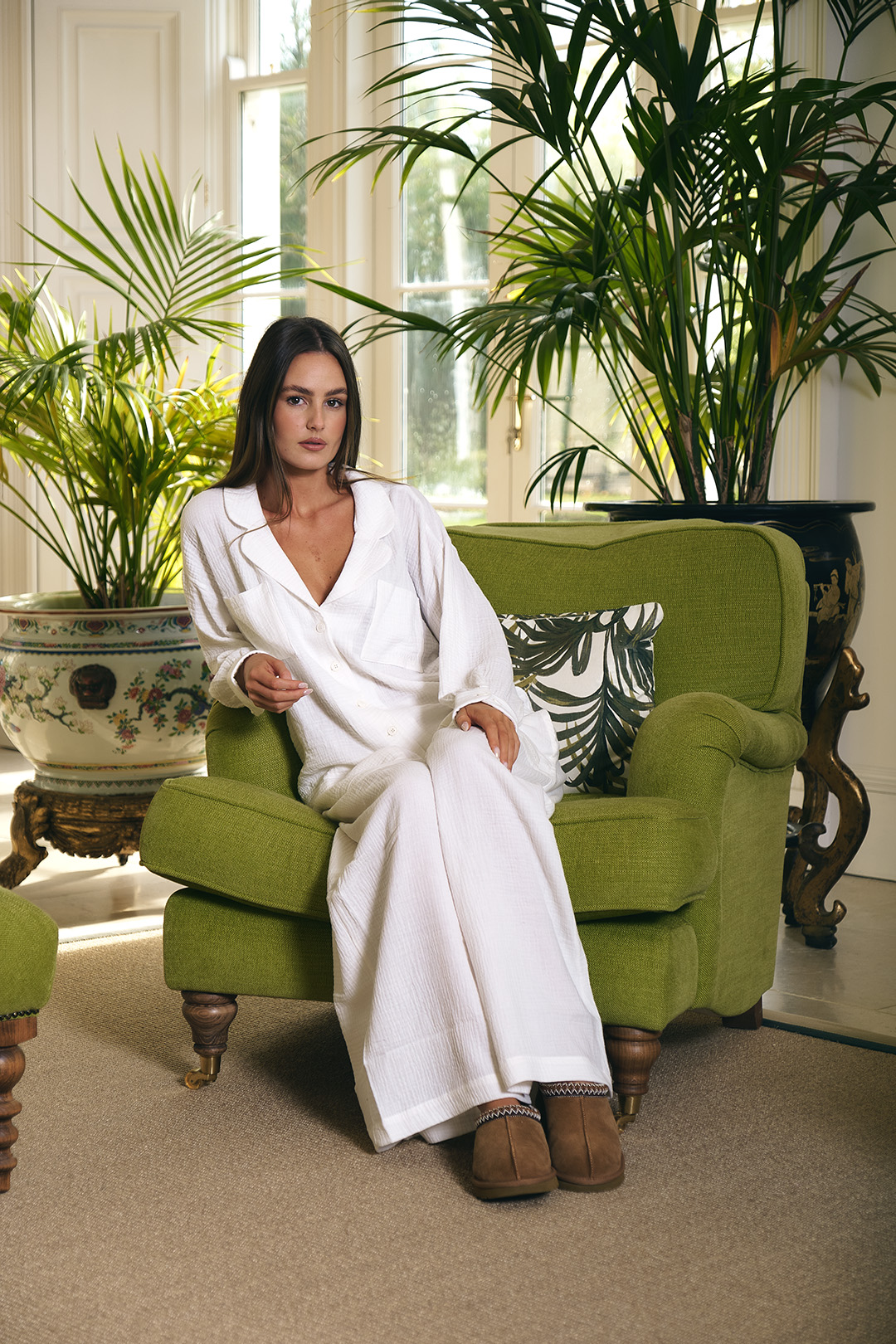 Cotone Robe and Pyjamas in White